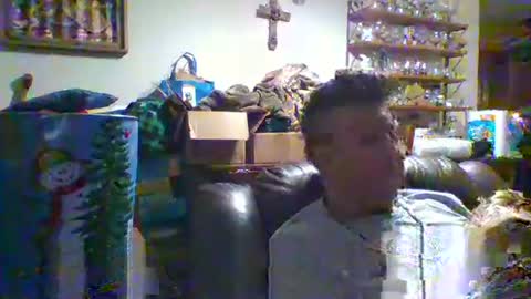 trillnonymau5 online show from January 17, 2025, 2:18 am