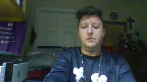 trillnonymau5 online show from January 24, 2025, 4:27 am