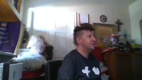 trillnonymau5 online show from January 25, 2025, 3:52 pm