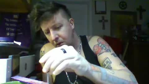 trillnonymau5 online show from January 26, 2025, 2:35 am