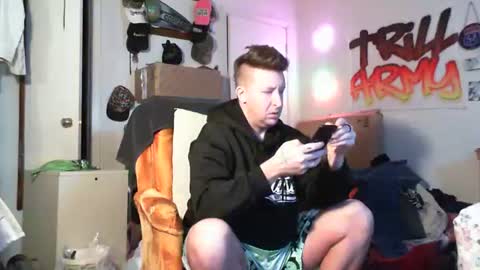 trillnonymau5 online show from January 30, 2025, 9:04 pm