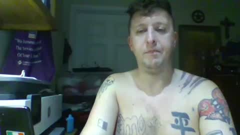 trillnonymau5 online show from February 13, 2025, 5:58 am