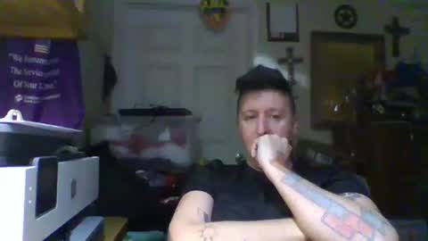 trillnonymau5 online show from February 14, 2025, 4:15 am