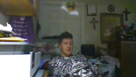 trillnonymau5 online show from February 22, 2025, 2:06 am