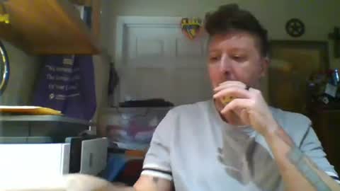 trillnonymau5 online show from February 23, 2025, 10:31 pm