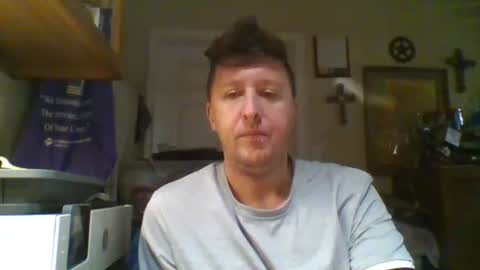 trillnonymau5 online show from February 24, 2025, 1:35 am