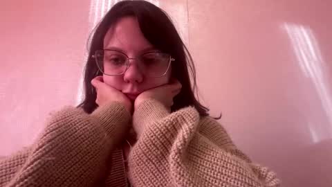 May online show from January 16, 2026, 11:03 am