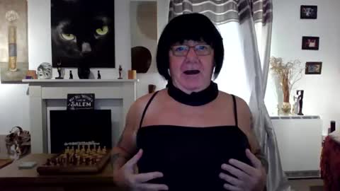 trinity1011 online show from October 21, 2025, 7:09 am