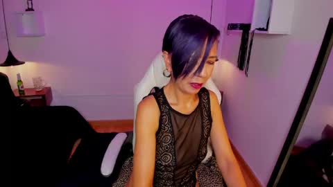 trinityy__ online show from May 27, 2026, 8:06 pm