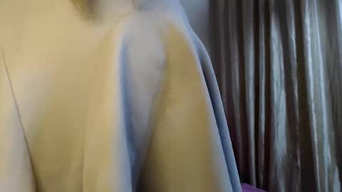 Snapshot of trioa chatting on December 14, 2025, 8:20 am Tony and Kristina wait you everyday start 2230-0000 GMT online show from December 14, 2025, 8:20 am