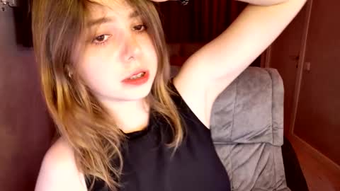 tripleprinces online show from September 14, 2025, 5:23 pm