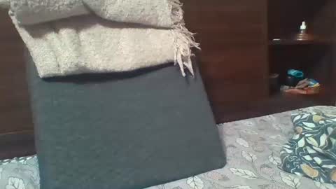 Raaz keeps ur Raaz online show from September 12, 2025, 6:19 pm