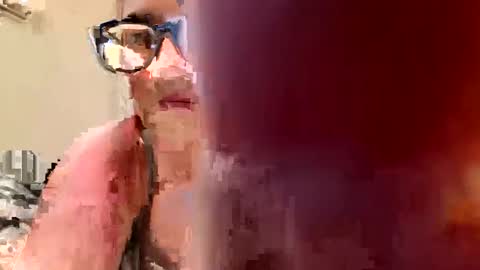 Snapshot of trippsgotlips chatting on March 20, 2026, 3:28 pm Trippsgotlips online show from March 20, 2026, 3:28 pm