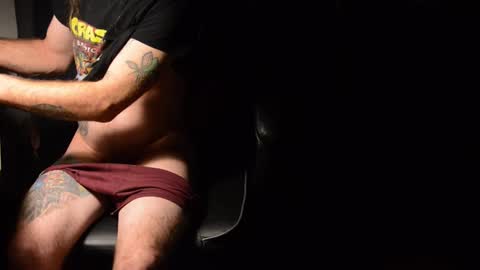 Snapshot of tripstocum chatting on November 11, 2025, 12:32 am FluideAmer online show from November 11, 2025, 12:32 am