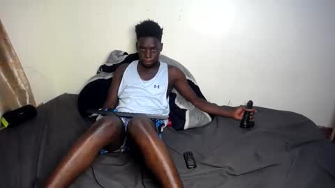 Snapshot of trisboo5 chatting on February 22, 2025, 6:19 pm Trisboo5 online show from February 22, 2025, 6:19 pm