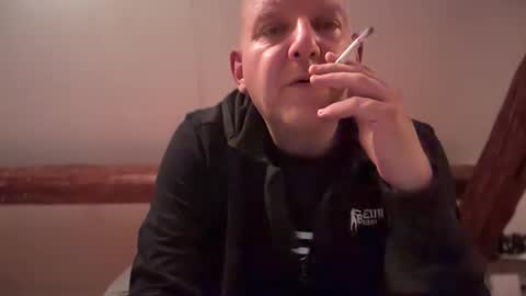 Snapshot of tritonspace chatting on September 19, 2025, 11:05 pm Triton online show from September 19, 2025, 11:05 pm