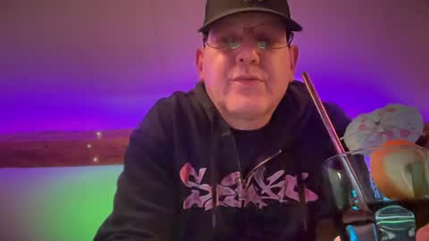 Triton online show from April 21, 2026, 2:51 am