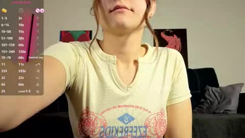 Snapshot of trixibell chatting on November 22, 2025, 4:22 am trixibell online show from November 22, 2025, 4:22 am