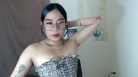 Snapshot of trixie_foxslut chatting on November 17, 2025, 8:31 am trixie_foxslut online show from November 17, 2025, 8:31 am