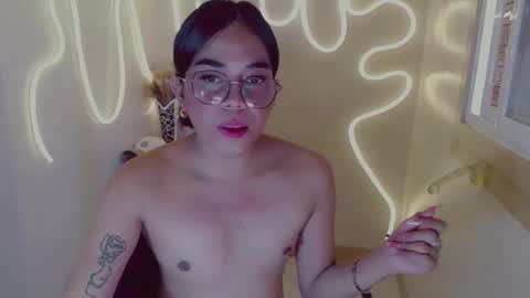 trixie_foxslut online show from January 9, 2026, 7:00 am