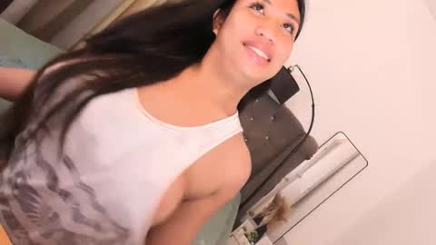 Snapshot of trixiebayeseraa chatting on November 10, 2025, 11:15 pm trixiebayeseraa online show from November 10, 2025, 11:15 pm