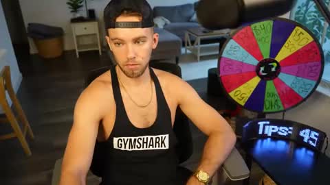 Snapshot of troy_greenxo chatting on October 26, 2025, 8:37 pm Troy Green online show from October 26, 2025, 8:37 pm