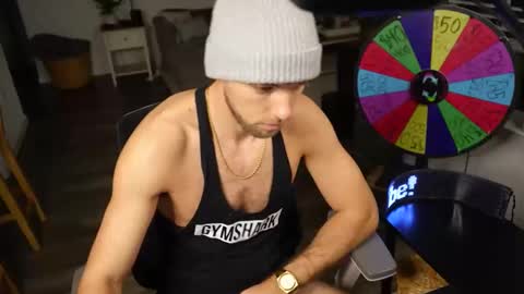 Snapshot of troy_greenxo chatting on November 19, 2025, 3:28 am Troy Green online show from November 19, 2025, 3:28 am