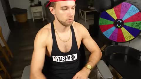 Snapshot of troy_greenxo chatting on November 20, 2025, 10:42 pm Troy Green online show from November 20, 2025, 10:42 pm