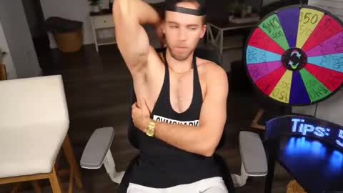 Snapshot of troy_greenxo chatting on November 28, 2025, 11:29 pm Troy Green online show from November 28, 2025, 11:29 pm