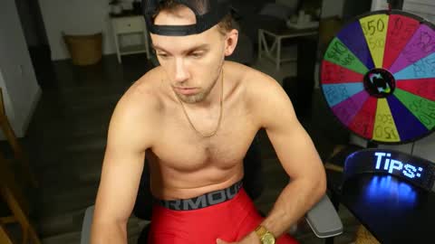 Snapshot of troy_greenxo chatting on December 1, 2025, 10:48 pm Troy Green online show from December 1, 2025, 10:48 pm