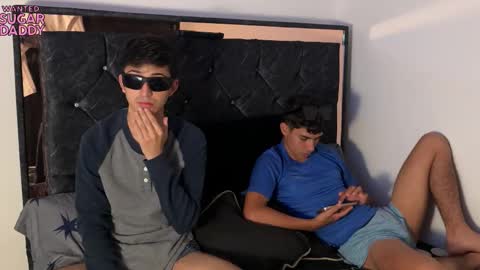 Snapshot of troye_lex chatting on September 16, 2025, 11:28 pm troye_lex online show from September 16, 2025, 11:28 pm