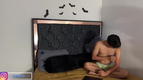 troye_lex online show from November 23, 2025, 8:52 pm