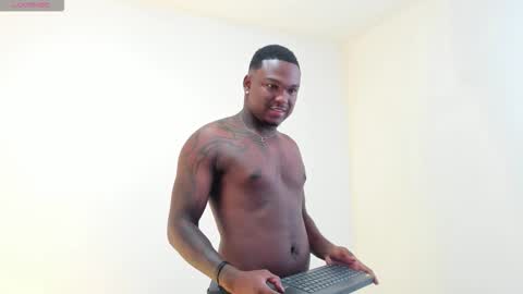 Snapshot of troykhalil chatting on December 1, 2025, 6:02 pm Troy Khalil online show from December 1, 2025, 6:02 pm