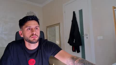 Snapshot of troywade chatting on May 11, 2026, 2:45 pm TroyWade online show from May 11, 2026, 2:45 pm