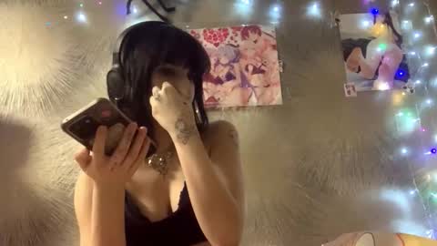 Poly online show from February 21, 2026, 7:04 pm