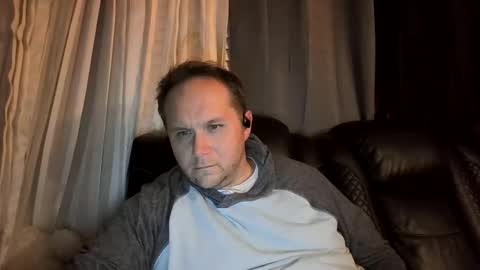 Snapshot of truthiness2019 chatting on November 22, 2025, 10:14 am truthiness2019 online show from November 22, 2025, 10:14 am