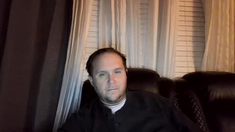 Snapshot of truthiness2019 chatting on May 3, 2026, 5:35 am truthiness2019 online show from May 3, 2026, 5:35 am