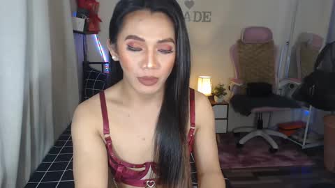 Jade online show from January 31, 2025, 11:13 pm