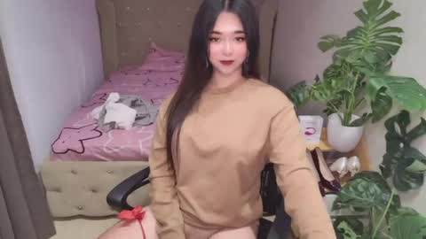 ts_yoshi_ online show from July 16, 2026, 2:06 am