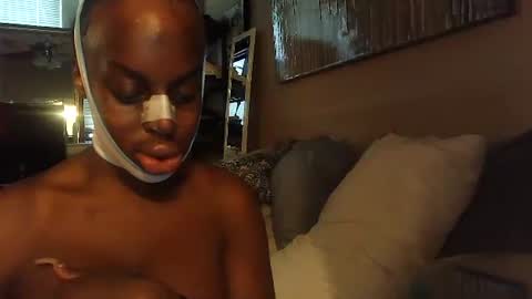 Amber White online show from December 15, 2025, 5:50 pm