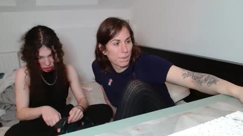 Snapshot of tsbubbles760 chatting on December 4, 2025, 10:07 pm TSBubbles online show from December 4, 2025, 10:07 pm