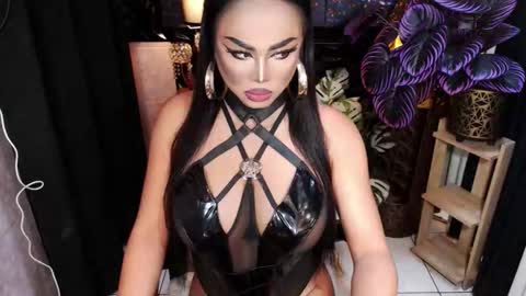 Snapshot of tsdarkdevon chatting on December 5, 2025, 4:54 am tsdarkdevon online show from December 5, 2025, 4:54 am