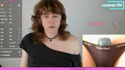 Snapshot of tsellieryder chatting on April 25, 2026, 1:41 am Ellie Ryder online show from April 25, 2026, 1:41 am