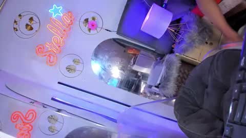   Stella Hanlon    - - online show from January 23, 2025, 5:45 am