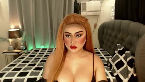 SEDUCTIVEmistresCUMS online show from October 1, 2025, 6:14 pm