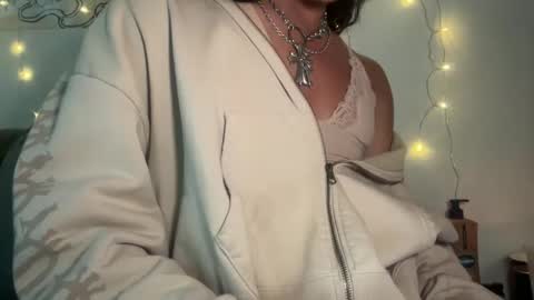 Snapshot of tsj777 chatting on December 22, 2025, 2:14 pm tsj777 online show from December 22, 2025, 2:14 pm