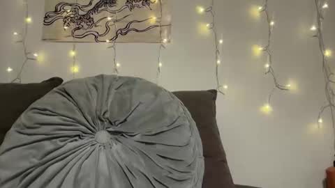 Snapshot of tsj777 chatting on February 1, 2026, 11:14 pm tsj777 online show from February 1, 2026, 11:14 pm