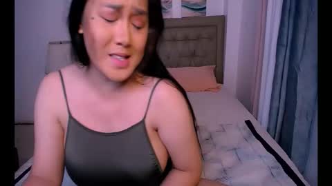 KATY online show from November 18, 2025, 1:44 am