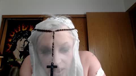 Sabrina Ravndahl online show from April 13, 2026, 4:34 pm