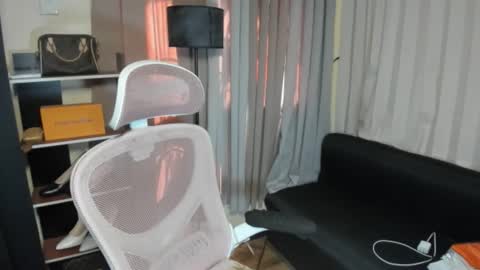 tsuncutmargauxx online show from December 14, 2025, 6:52 am